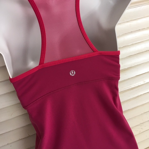Lululemon Tank Top Mesh Racerback Size 6 - Picture 3 of 8
